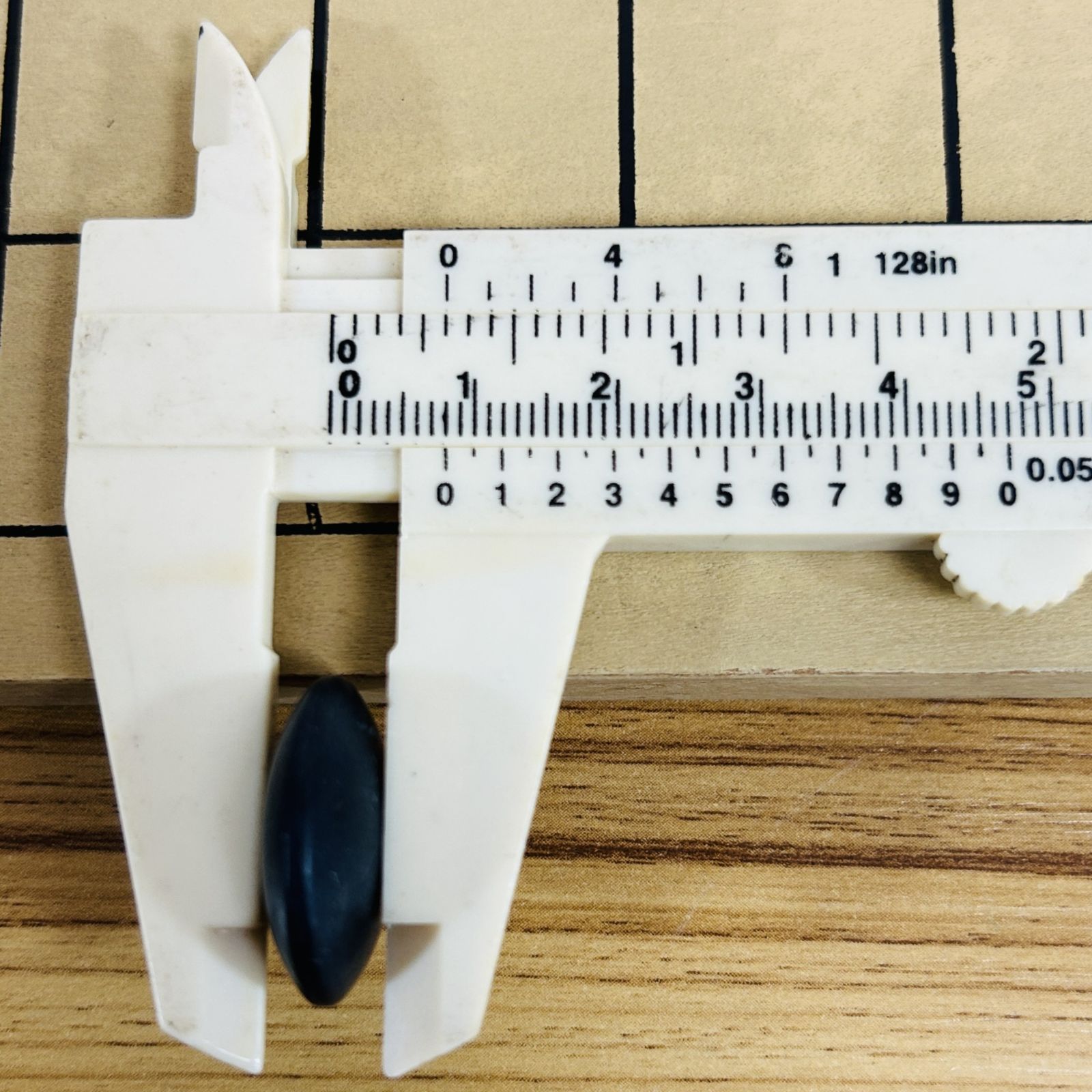現状品】蛤碁石28号 那智黒石30号 白180個 黒183個 囲碁【碁笥付き