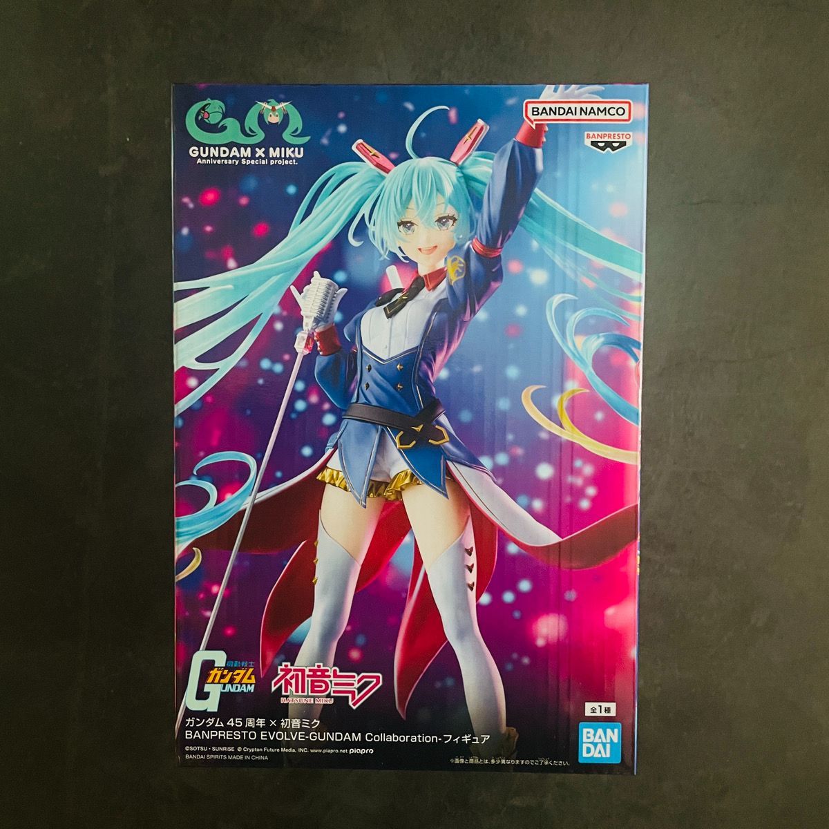 a120：初音ミク フィギュア ガンダム 45周年 コラボ ガンダム×ミク