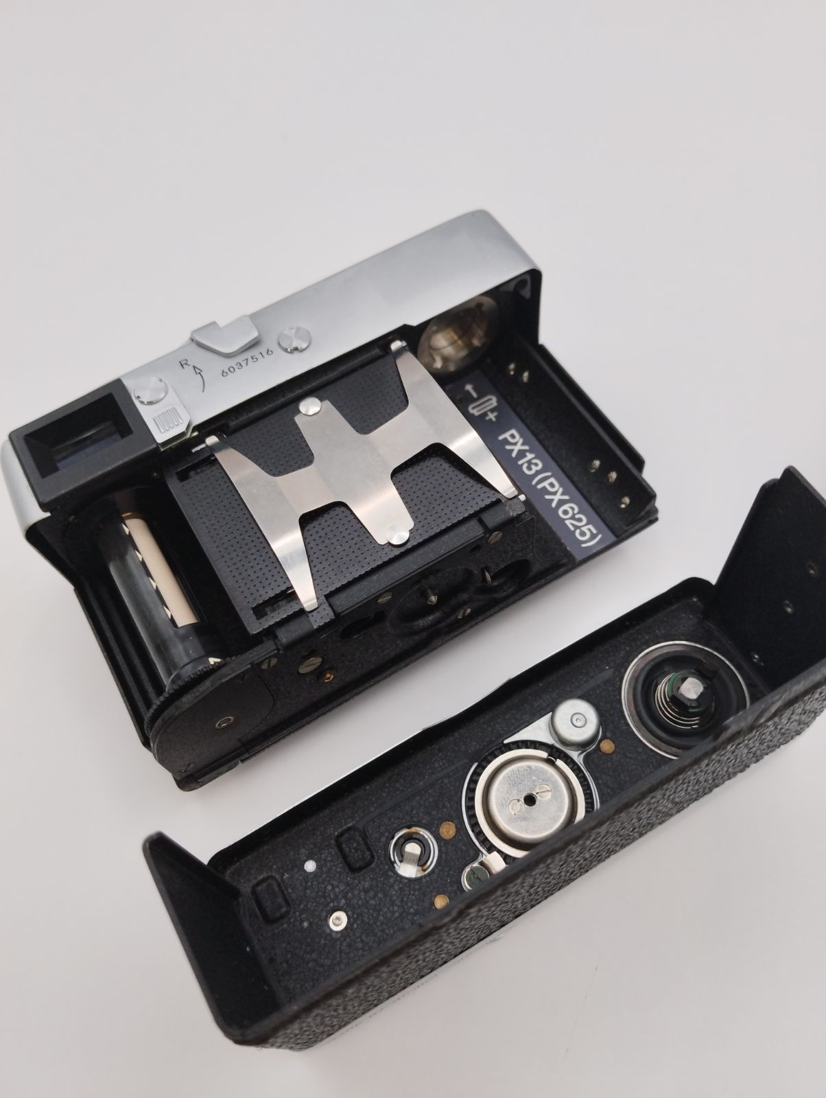 Rollei 35 Tessar 40mm F3.5 ストラップ付 20260503 - メルカリ
