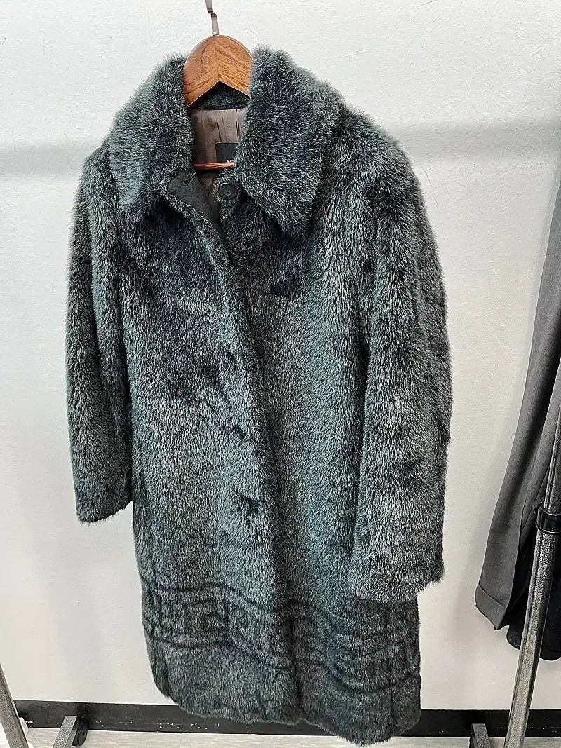 レディース) ヴェルサーチェ 00s ファーコート 28,081円