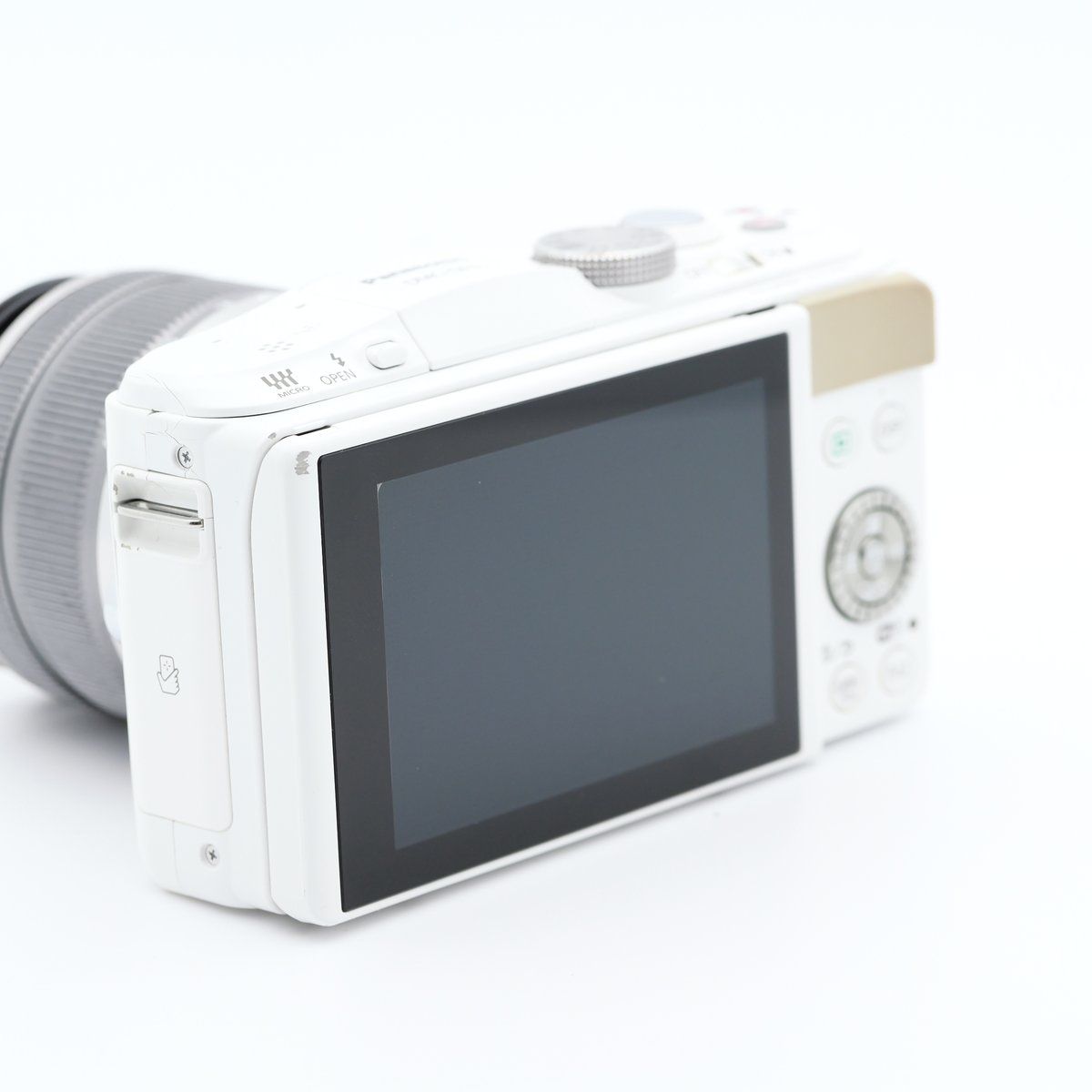 Panasonic DMC-GF6 ミラーレスカメラ 14-42mm Panasonic DMC-GF6 14-42mm F3.5-5.6 ミラーレス一眼 パナソニック