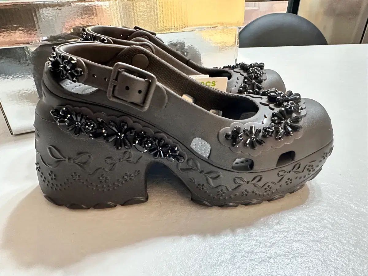 クロックス×シモーン・ロシャ バレリーナ 240 - メルカリ
