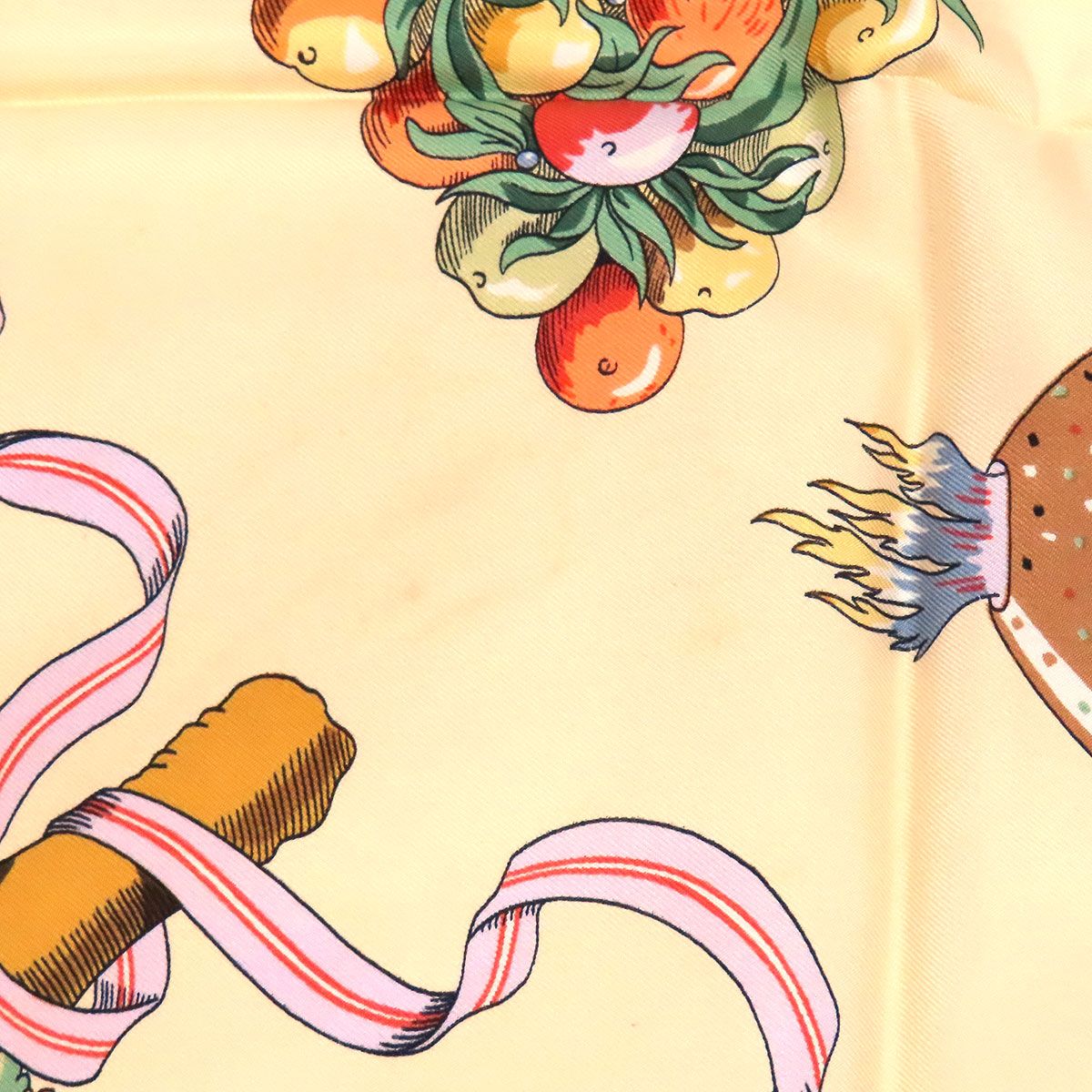 エルメス カレ 90 フランス料理を讃えて スカーフ A LA GLOIRE DE LA CUISINE FRANCAISE ユニセックス ブルー オフホワイト HERMES【中古】 【アパレル・小物】 エルメス カレ 90 フランス料理を讃えて スカーフ A LA GLOIRE DE LA CUISINE FRANCAISE ユニセックス ブルー オフホワイト HERMES【中古】 【アパレル・小物】