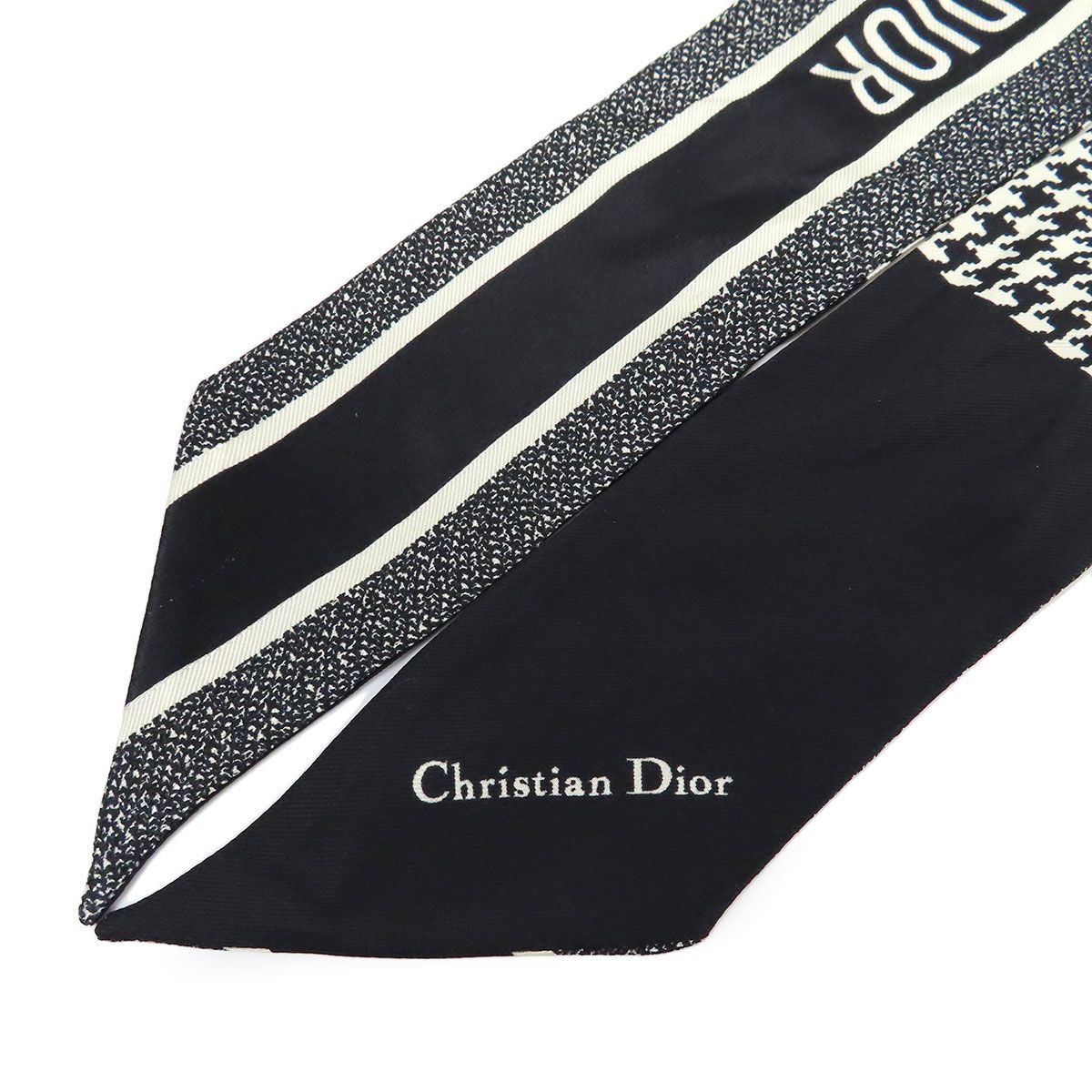 ディオール 30 Montaigne ミッツァ スカーフ ユニセックス ブラック ホワイト Dior【中古】 【アパレル・小物】 ディオール 30 Montaigne ミッツァ スカーフ ユニセックス ブラック ホワイト Dior【中古】 【アパレル・小物】