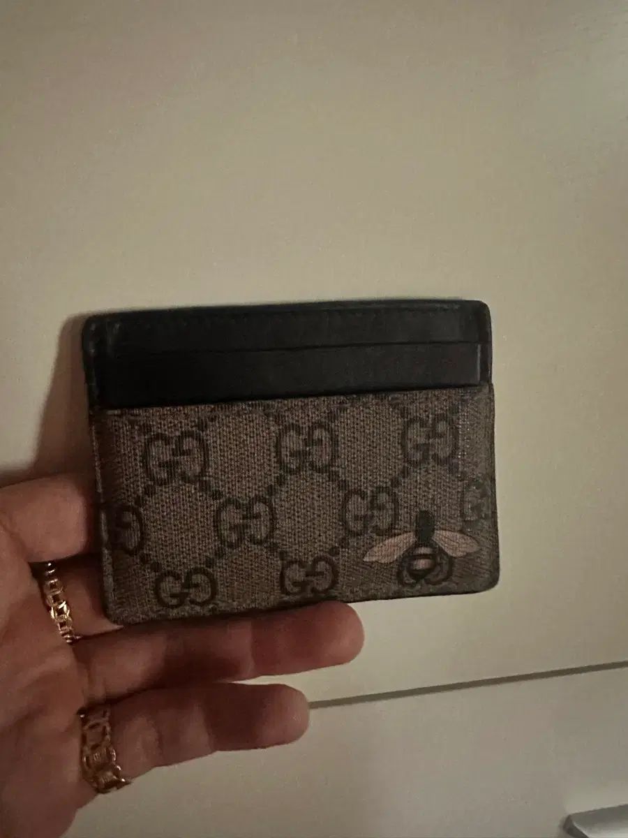 (ジーン) GUCCI グッチ カードウォレット GG パータン 蜂
