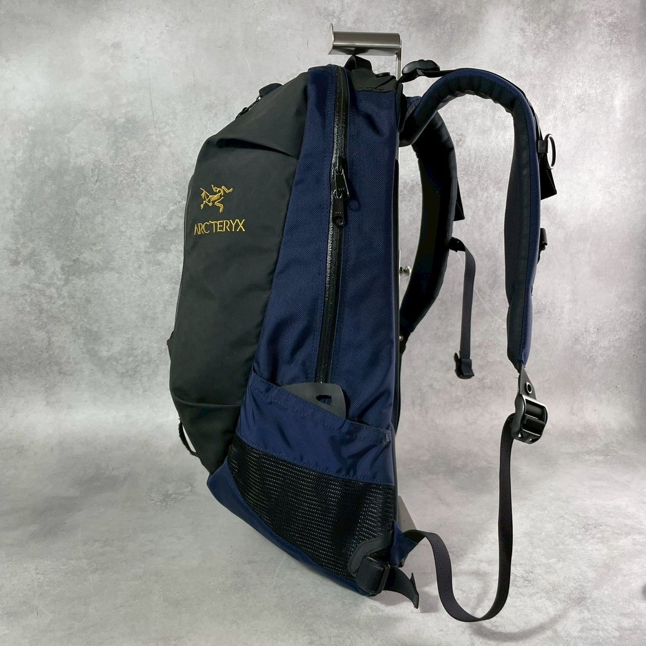 人気✨ARC'TERYX アークテリクス 40周年限定品 アロー22 BEAMS別注 黒