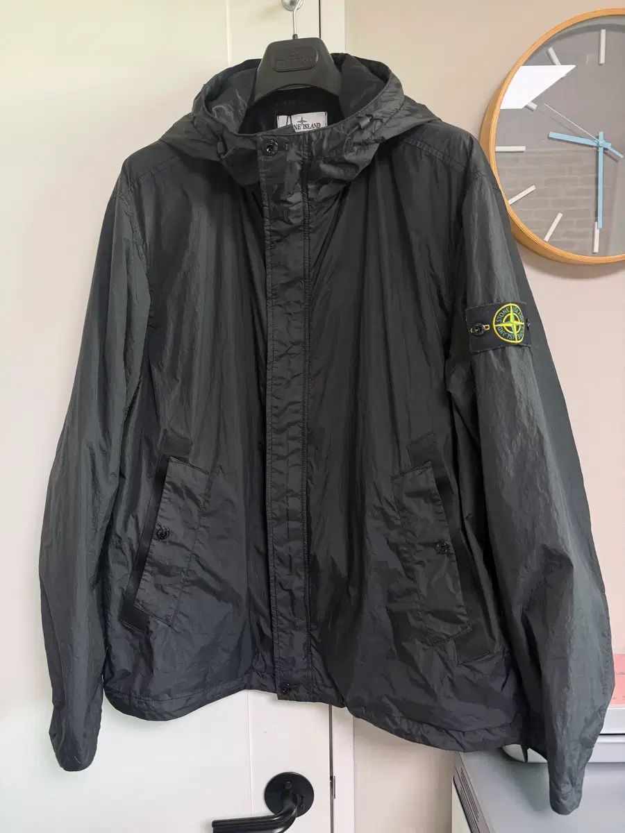 XXL ストーンアイランド 25SS ブラック クリンクルレップス ANTIFRAGILE ドロップ防止 フード ジャケット