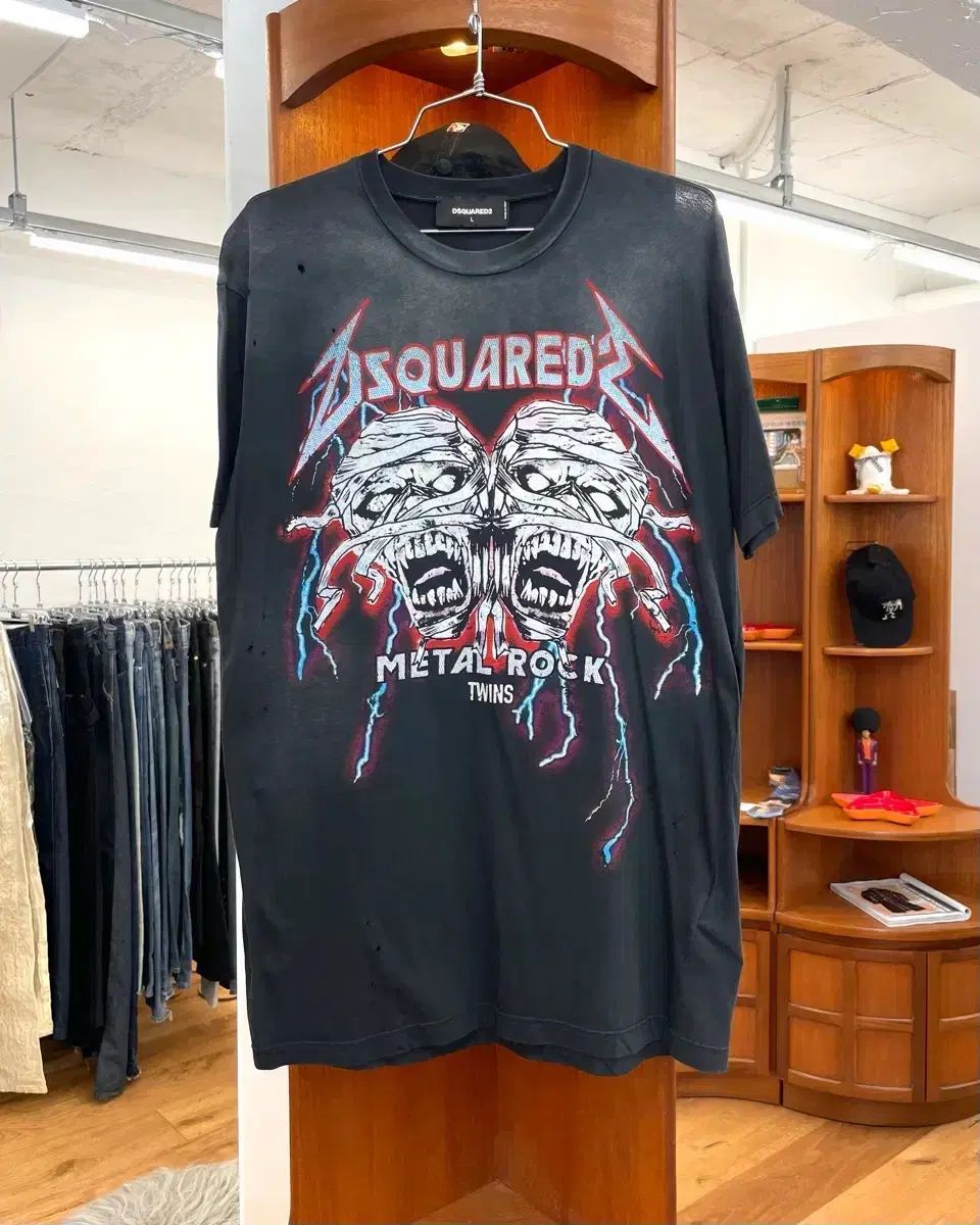 L DSQUARED2 ディースクエアード2 ダメージ 半袖Tシャツ