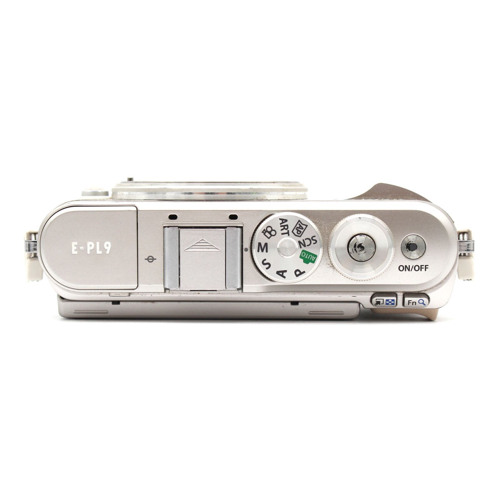 ≪極上品≫ OLYMPUS PEN E-PL9 ボディ ホワイト #20260503-C3827