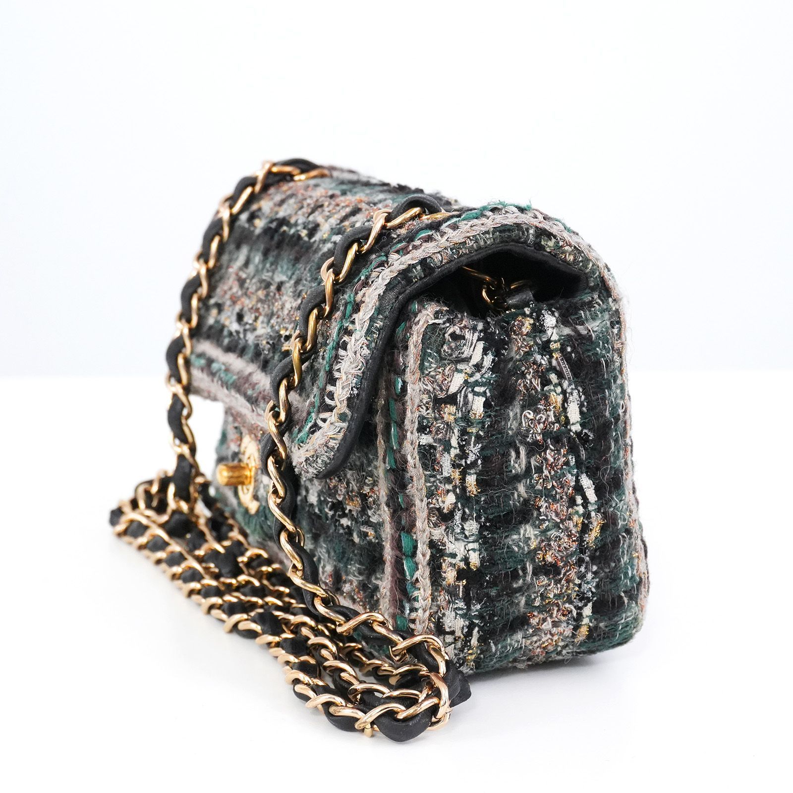 CHANEL ミニマトラッセ20 ツイード ショルダーバッグ - メルカリ