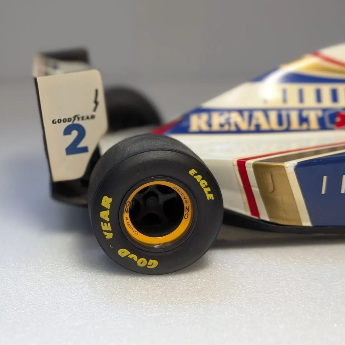 ジャンク 1/18 ミニチャンプス ウィリアムズ ルノーFW16 ナイジェル
