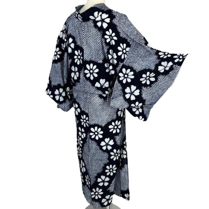 有松鳴海絞り 浴衣 Sサイズ 花文様 ゆかた 美品 05042 - メルカリ