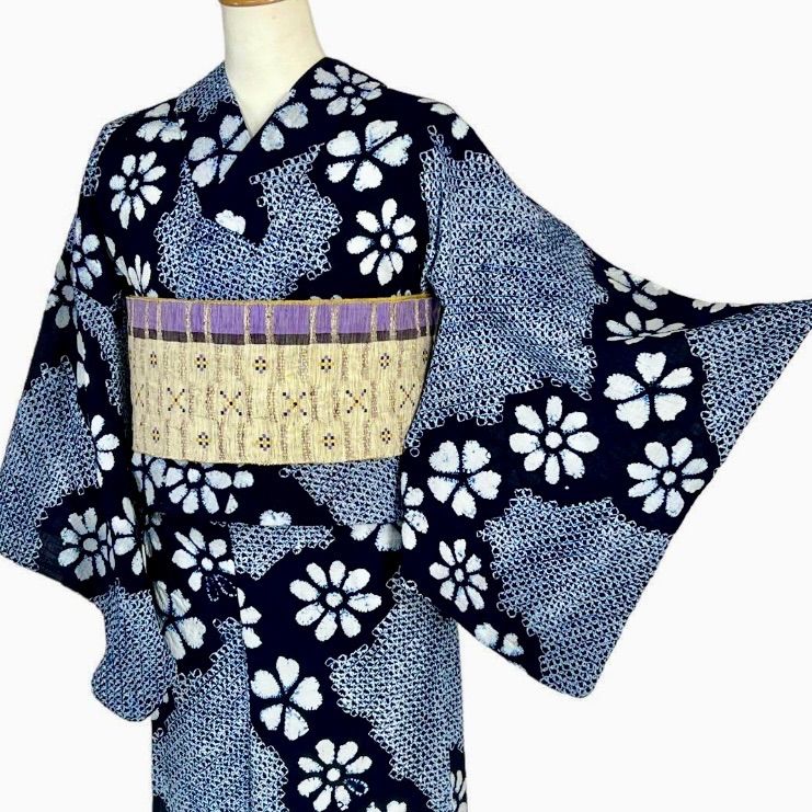 有松鳴海絞り 浴衣 Sサイズ 花文様 ゆかた 美品 05042 - メルカリ