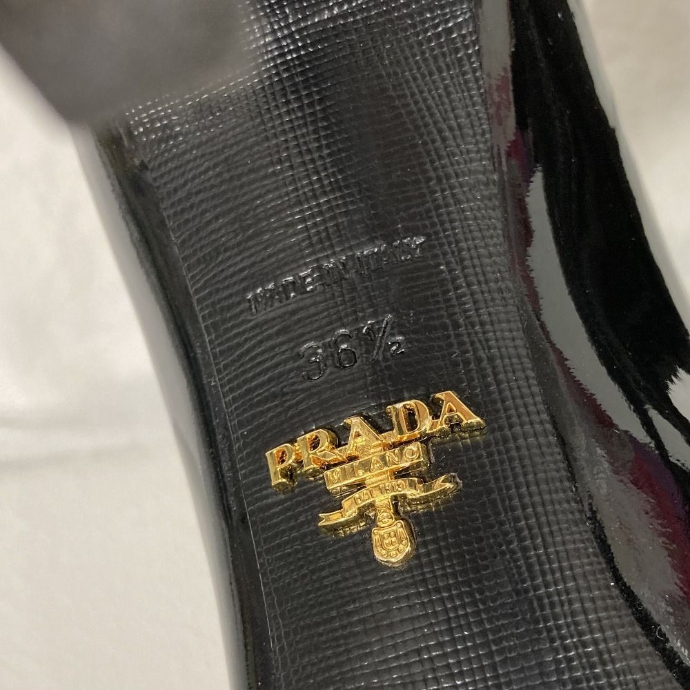 【美品】PRADA プラダ 限定 バナナ柄 パンプス 23.5㎝ポインテッドトゥ 美品 PRADA プラダ パテントレザー ポインテッドトゥパンプス サイズ