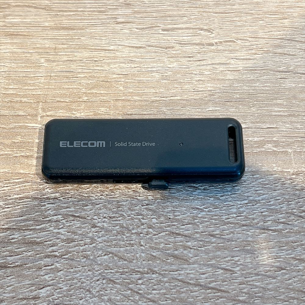 ELECOM 外付けSSD 1TB ESD-EMB1000GBK 中古 - メルカリ