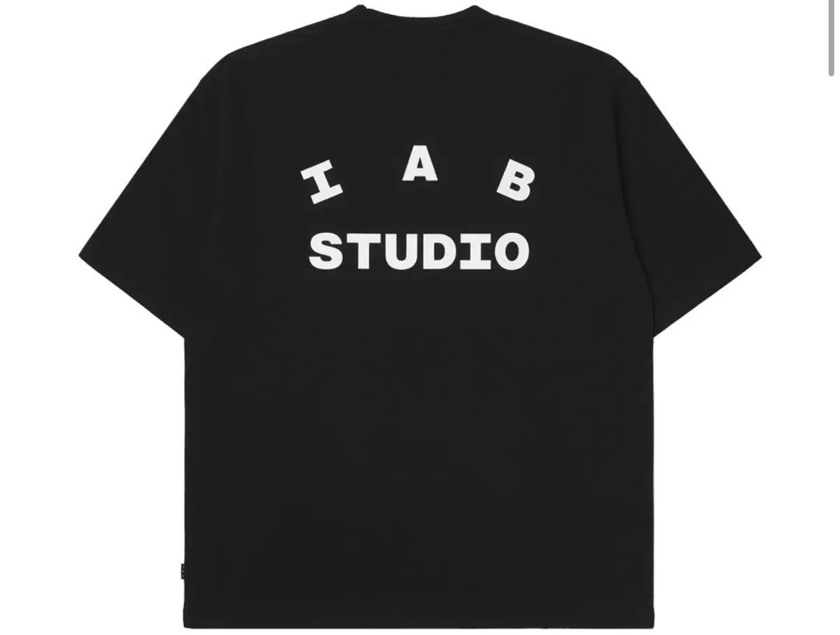 XL IAB Studio Tシャツ ブラック 白