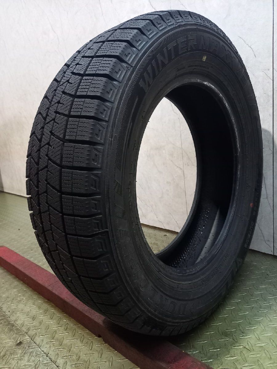 【走行短め】DUNLOP WINTER MAXX WM03 185/65R15 15インチ スタッドレス 1本 2025年製 ノート デミオ フリード イスト アクア等 (KTP047)