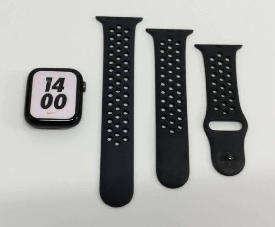 Apple Watch Nike SE 第1世代/GPS+セルラー/44mm/A2356/スペースグレー〈MKT73J/A〉 8,760円
