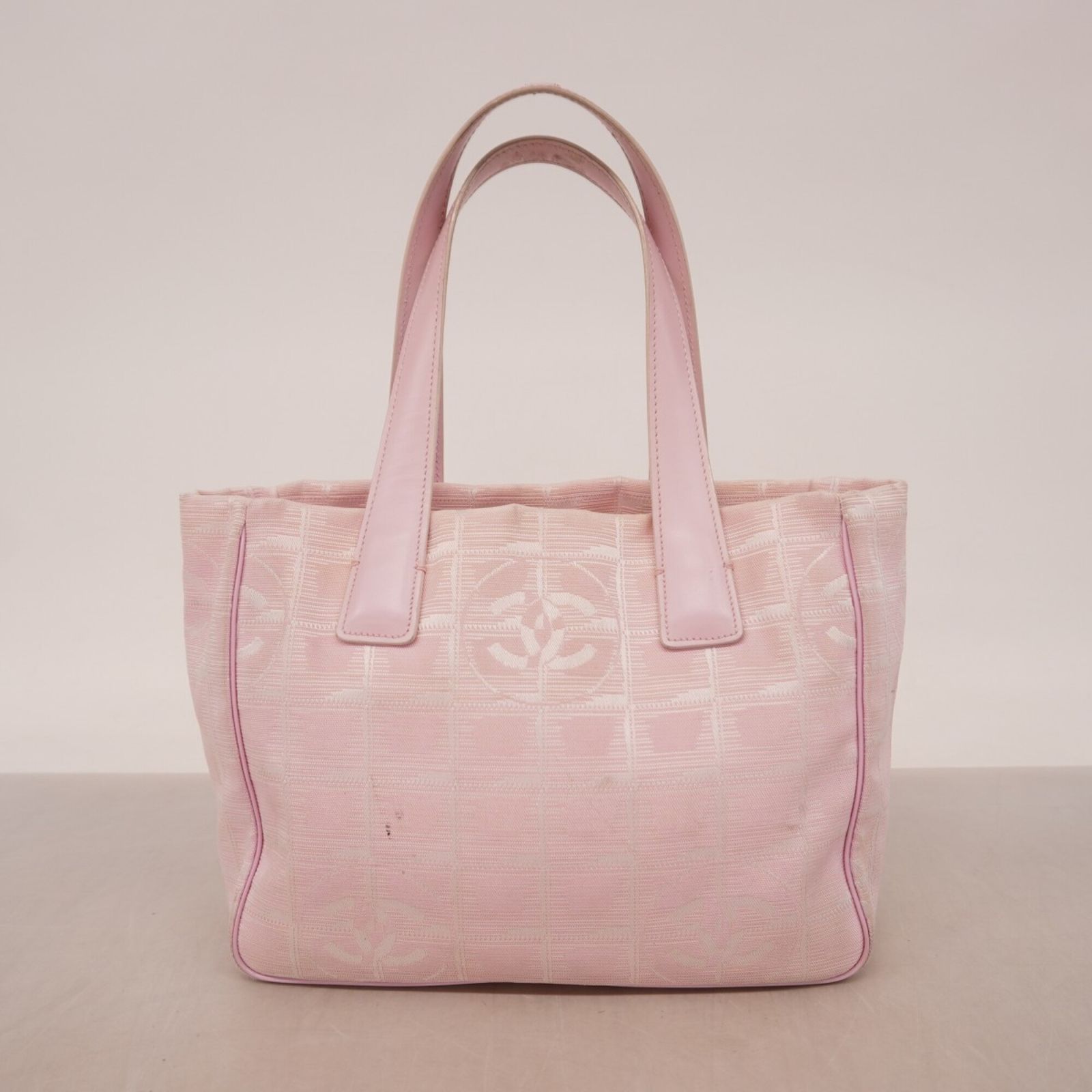 シャネル(Chanel) シャネル トートバッグ ニュートラベル ナイロン
