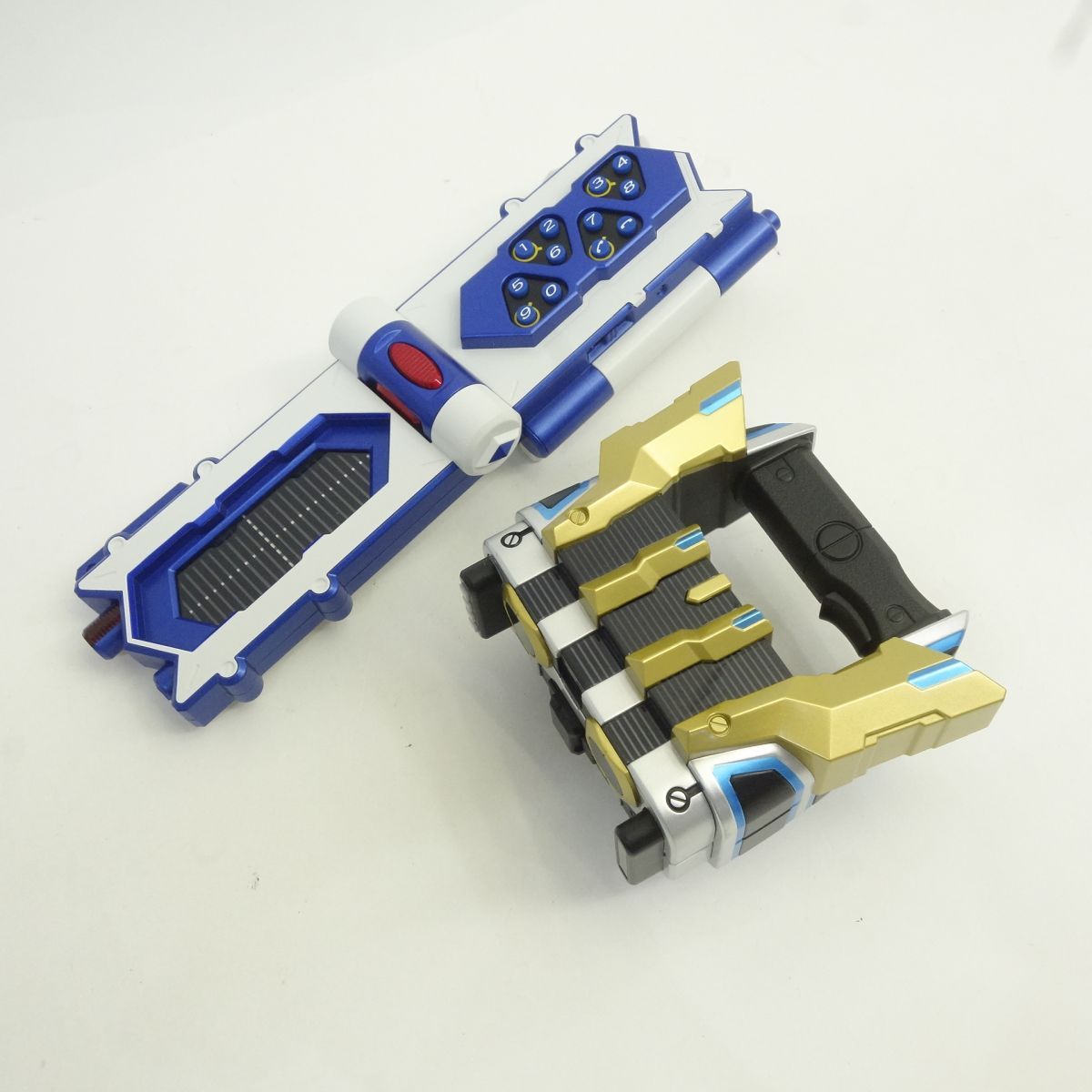 CSMイクサベルト＆イクサライザー 発売決定！｜プレミアムバンダイ