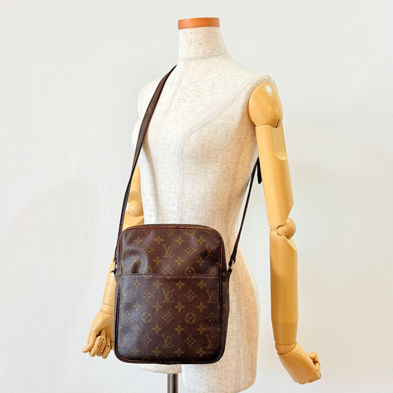 ルイヴィトン　ショルダーバッグ　モノグラム　プチマルソー　ダヌーブ　正規品 LOUIS VUITTON ルイヴィトン プチマルソー モノグラム 美品 - メルカリ