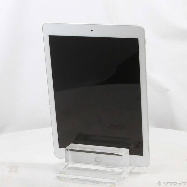 iPad 第6世代 32GB シルバー Wi-Fi 中古 - メルカリ
