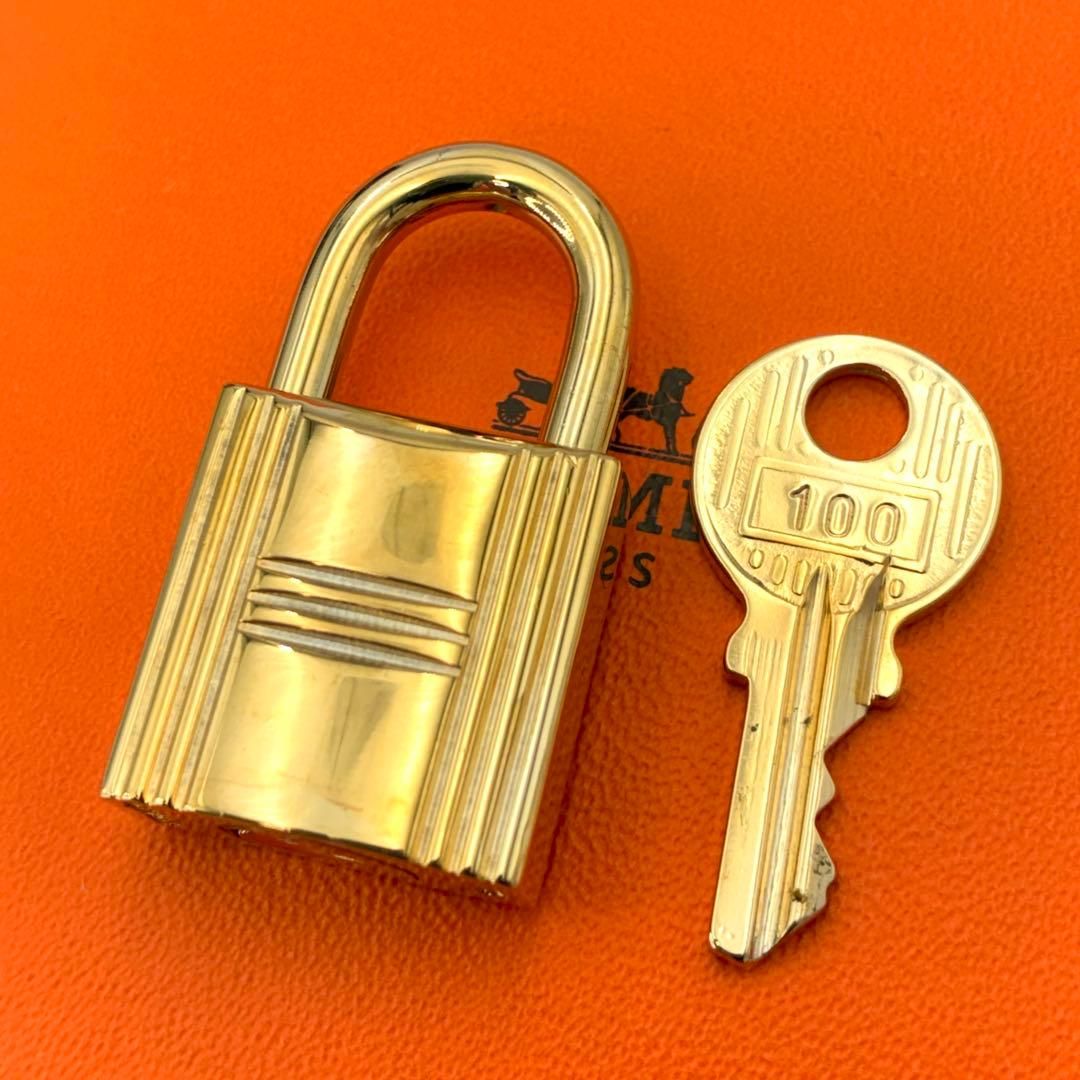 エルメス カデナ　24Kメッキ No.100 100番　鍵付き カデナキー パドロック チャーム アクセサリー 南京錠 鍵 カギ かぎ