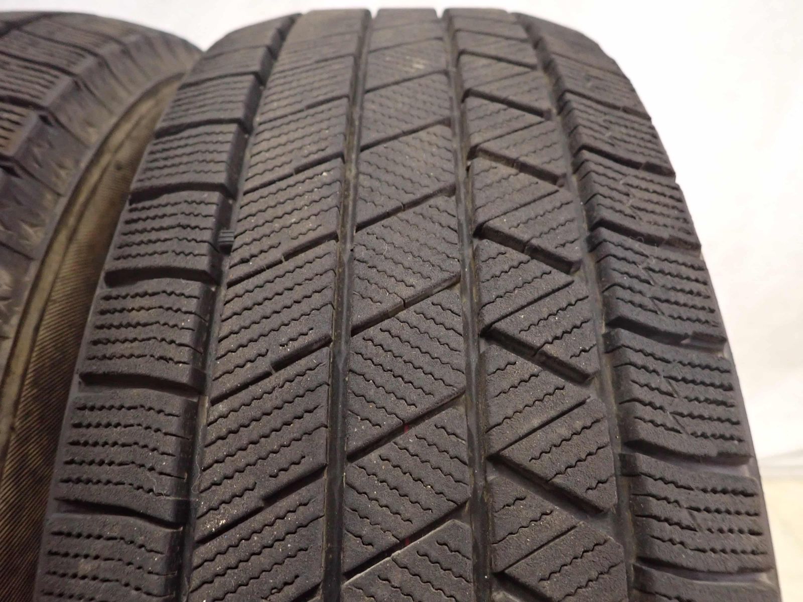 新品★ブリヂストン　ブリザック　VRX　195/65R15　2本価格　ノア　ヴォクシ-　ステップワゴン　セレナ 冬4本 会社宛 送料無料 195/65R15 91Q ブリヂストン ブリザック VRX3