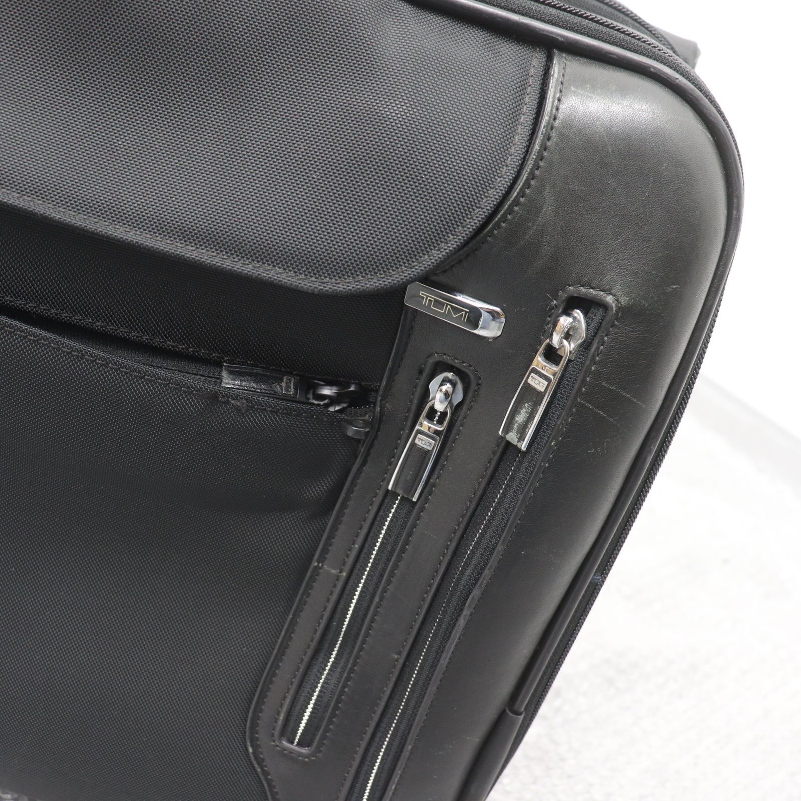 ITFH5ET8XCDY TUMI トゥミ 25603D ナイロン×レザー 2輪 キャリーバッグ