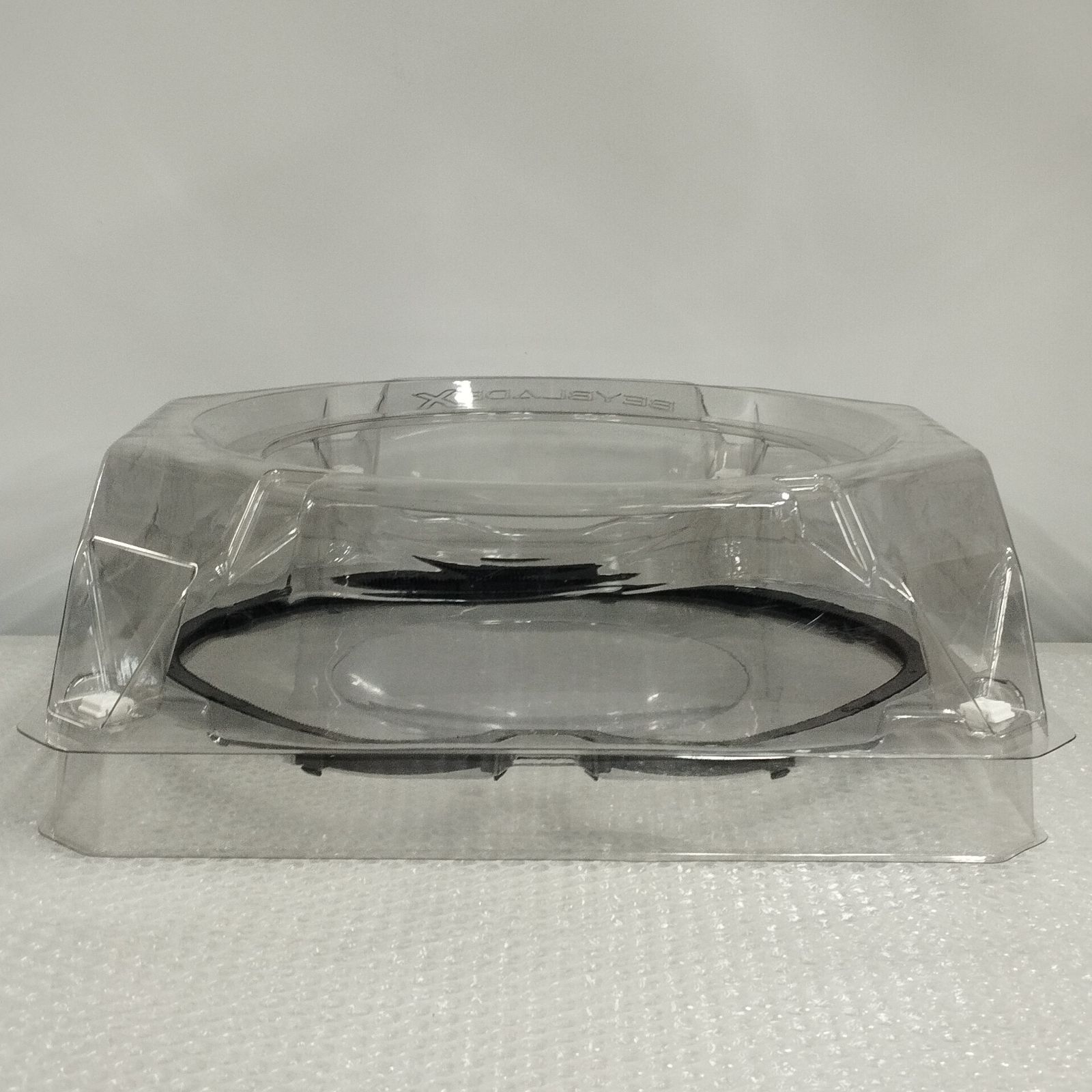 ベイブレードX エクストリームスタジアム 通常スタジアム 透明 クリア セット版 D13742】（現状品）ベイブレードX エクストリームスタジアム クリア