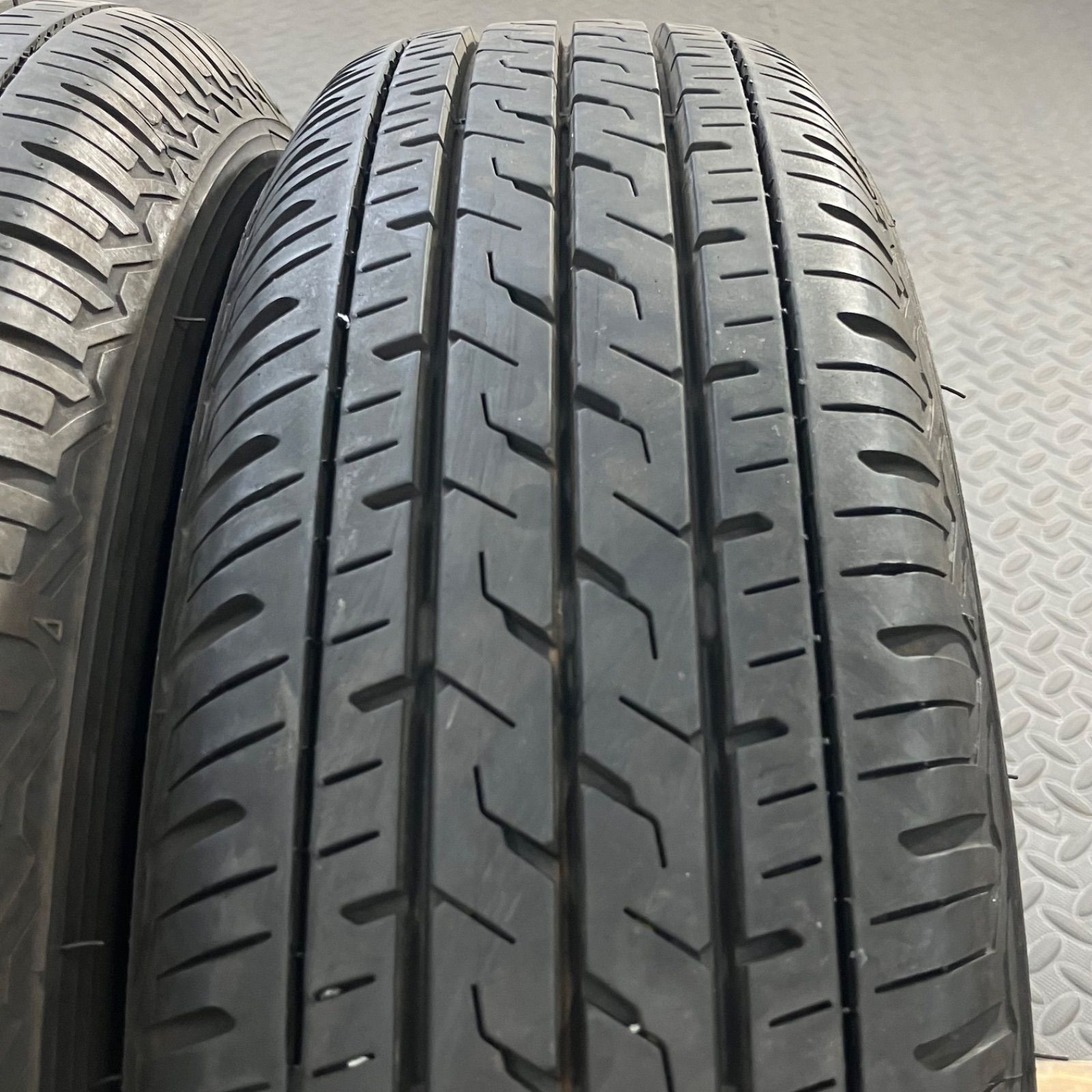 中古タイヤ　145/80R12. 80/78N LT  BRIDGESTONE  ECOPIA  R710   軽トラ　アクティ　バモス　a31 24年製 145/80R12 80/78N LT ブリヂストン エコピアR710 ホンダ