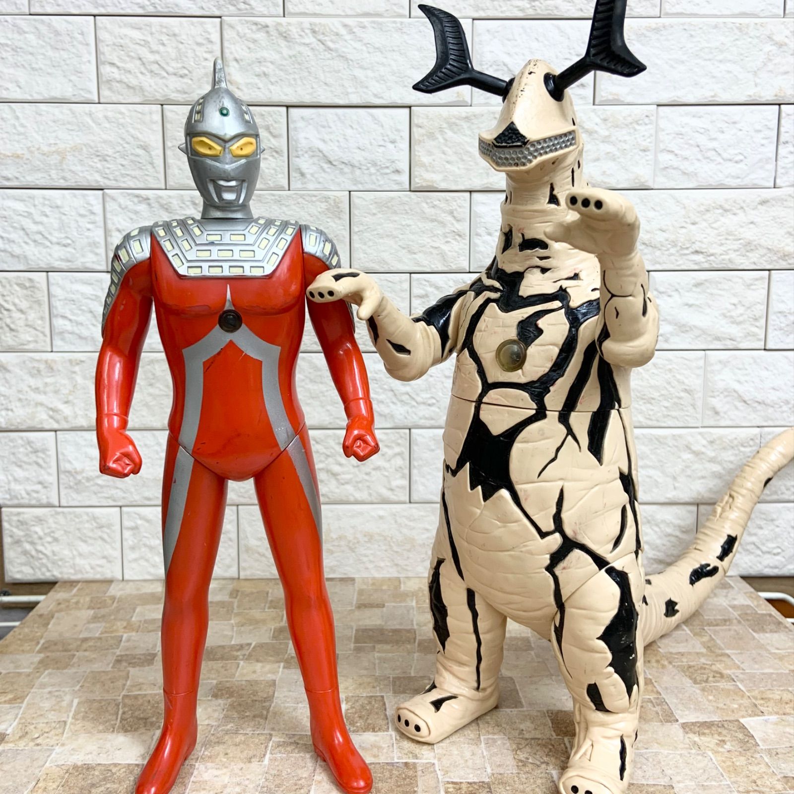 2体セット【動作確認済】サウンドバトラー ウルトラセブン エレキング