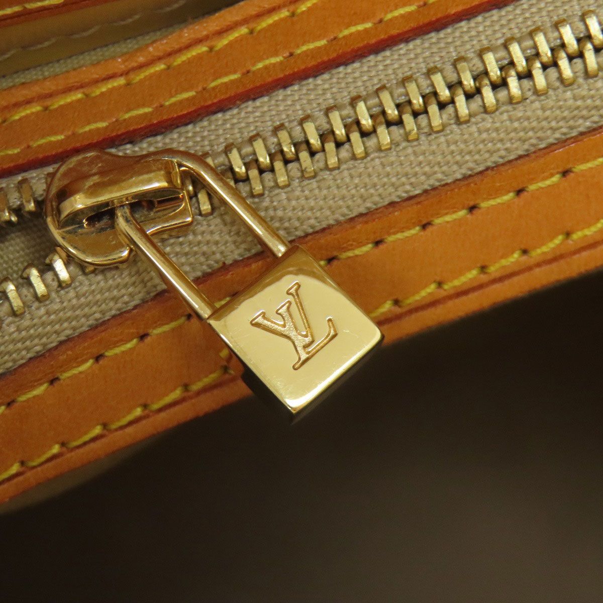 LOUIS VUITTON ルイヴィトン M91144 リードPM ハンドバッグ ヴェルニ