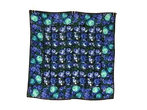 ■美品■ KENZO ケンゾー ウール100％ 花柄 フラワー 大判 スカーフ ストール ショール ブルー系×ブラック系 DM6107