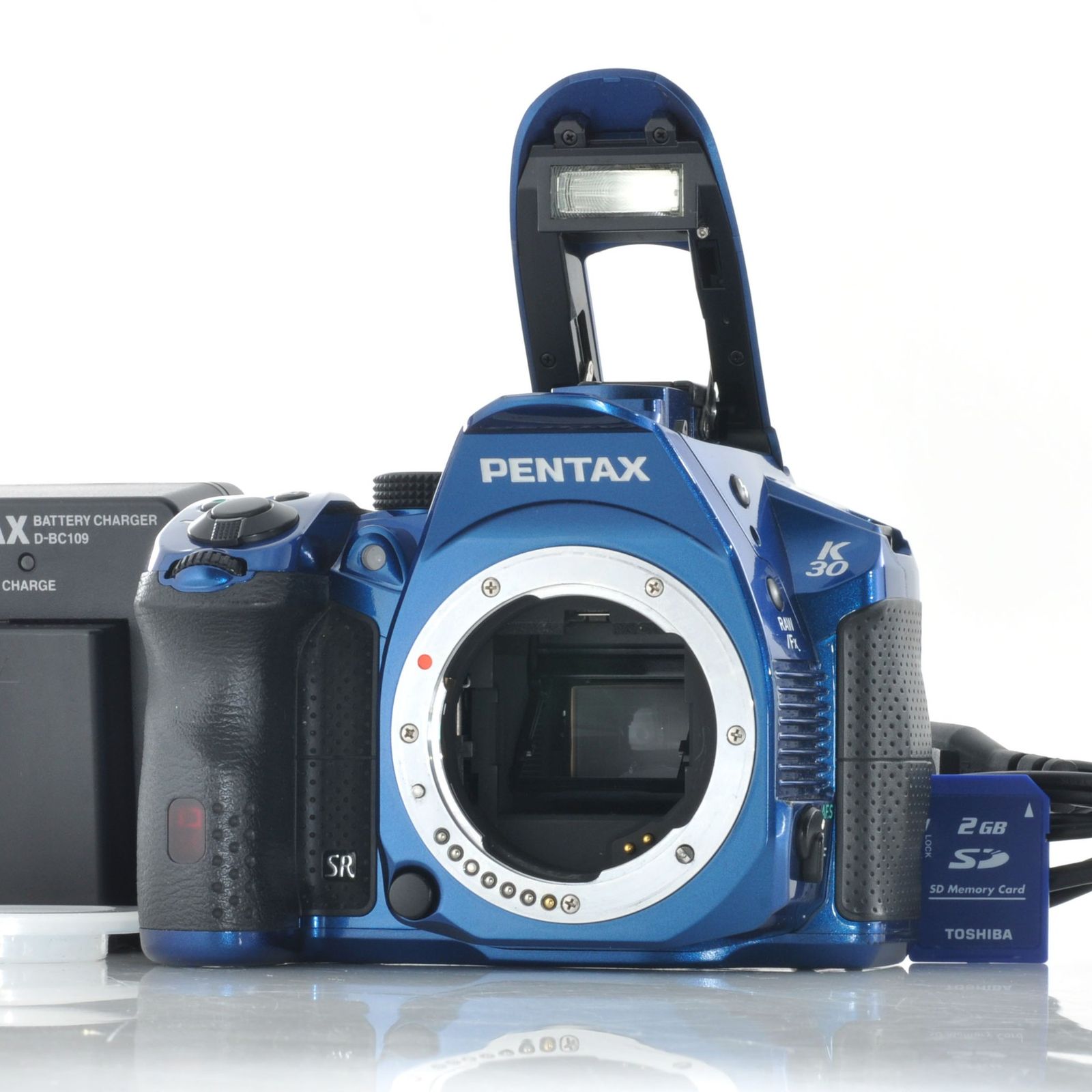 と*ろ様 PENTAX K-30 デジタル一眼レフカメラ 本体のみ(バッテリー付 Amazon | PENTAX デジタル一眼レフカメラ K-30 ボディ ブラック K