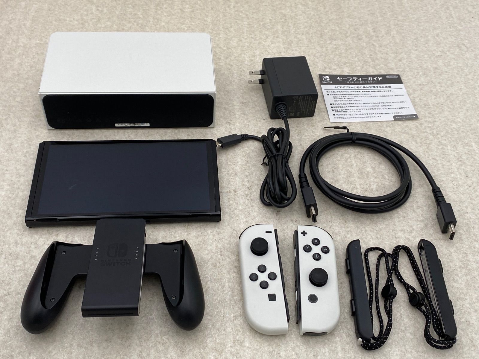 ◇Nintendo Switch 有機ELモデル Joy－Con（L）／（R） ホワイト