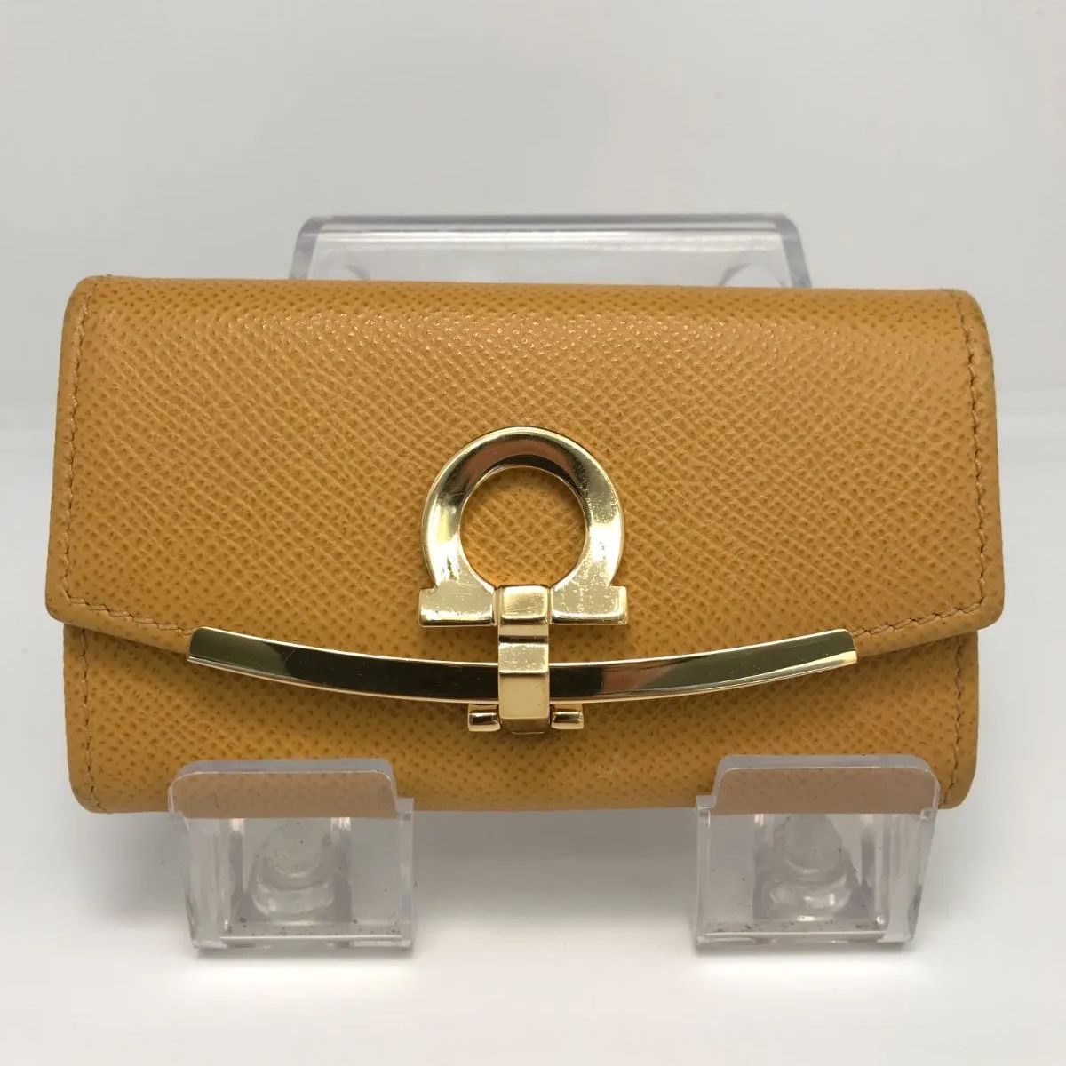 Salvatore Ferragamo フェラガモ 6連キーケース PVC 1026 - メルカリ