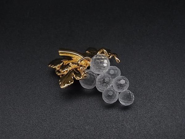 SWAROVSKI　葡萄 □美品□ SWAROVSKI スワロフスキー グレープ ぶどう 葡萄 ピン
