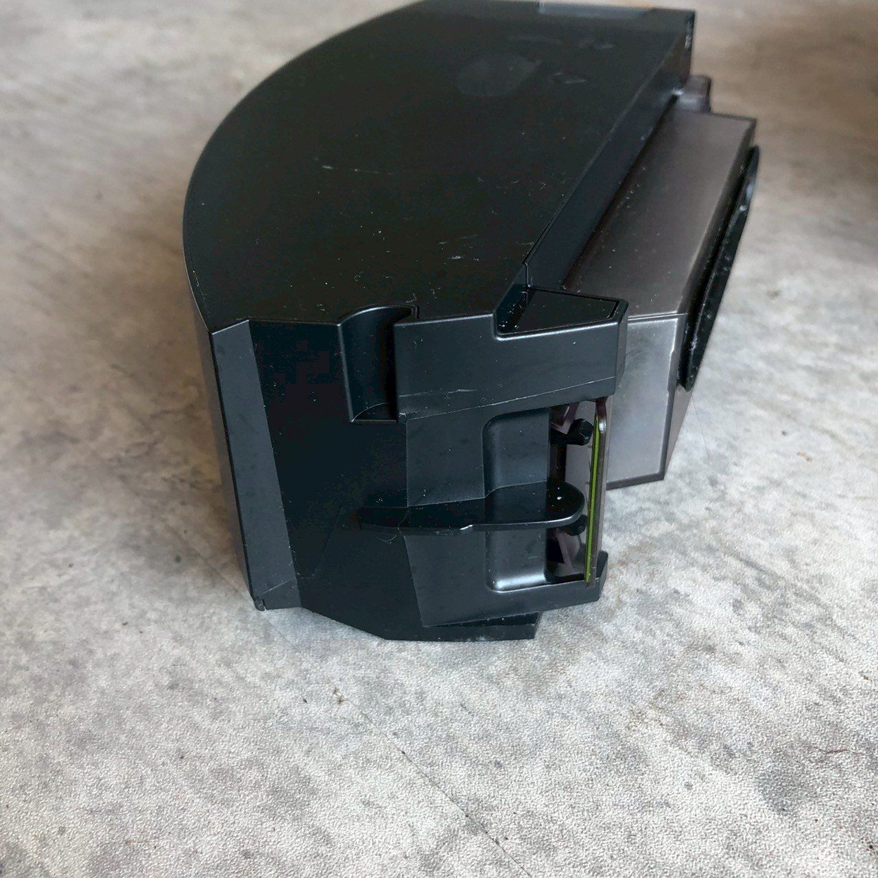 美品】iRobot ルンバ j7 ロボット掃除機 本体 充電ドック付き - メルカリ