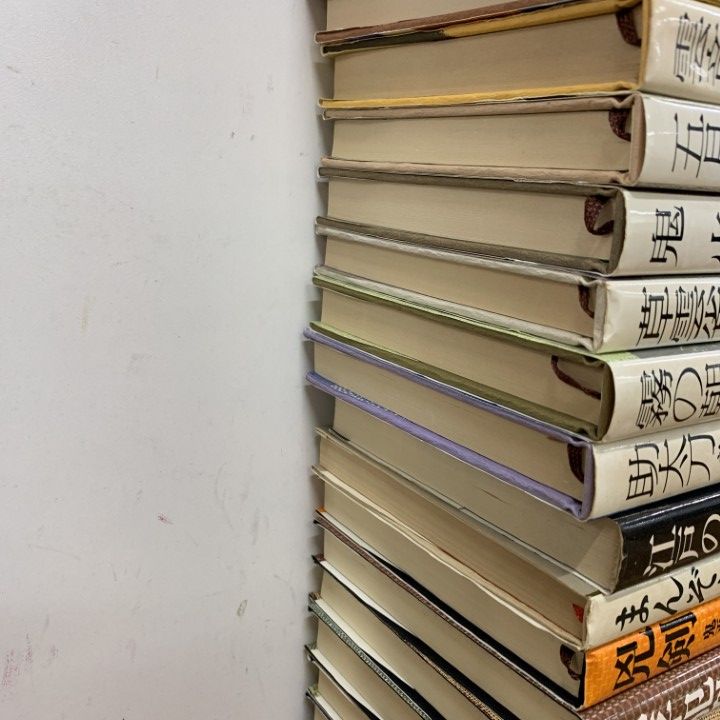 □01)【1点限り!】池波正太郎著の本まとめ売り約35冊大量セット/剣宮