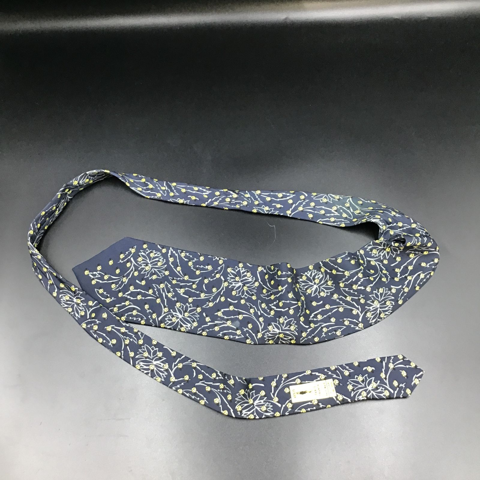 【超希少レア】 ARNYS アルニス 80年代 ヴィンテージ スカーフ 美品 ARNYS PARIS アルニス ネクタイ 高級シルク 総柄 植物 葉 てんとう虫