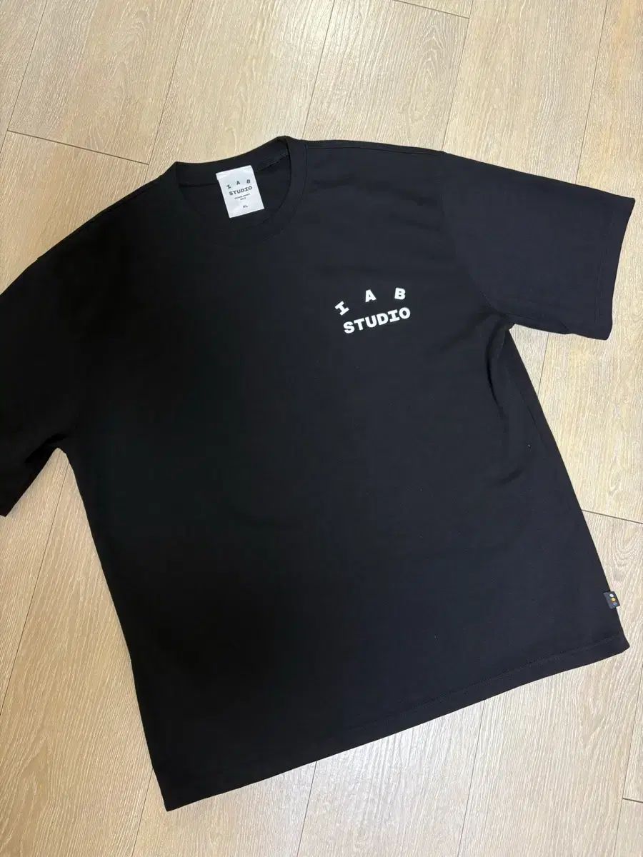 IAB Studio アイエプスタジオ 半袖 Tシャツ ブラック XL(105) サイズ 出品