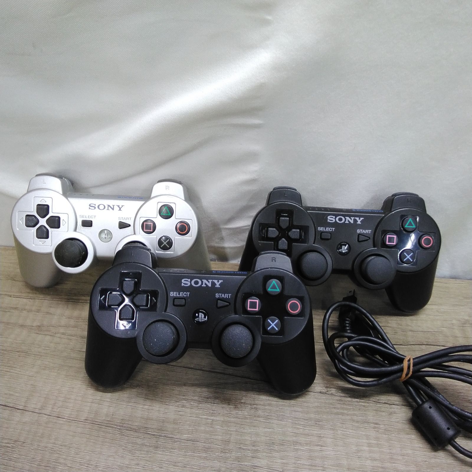 中古品 ゲームのコントローラー 「プレステ3」 3点セット 長期間保管 