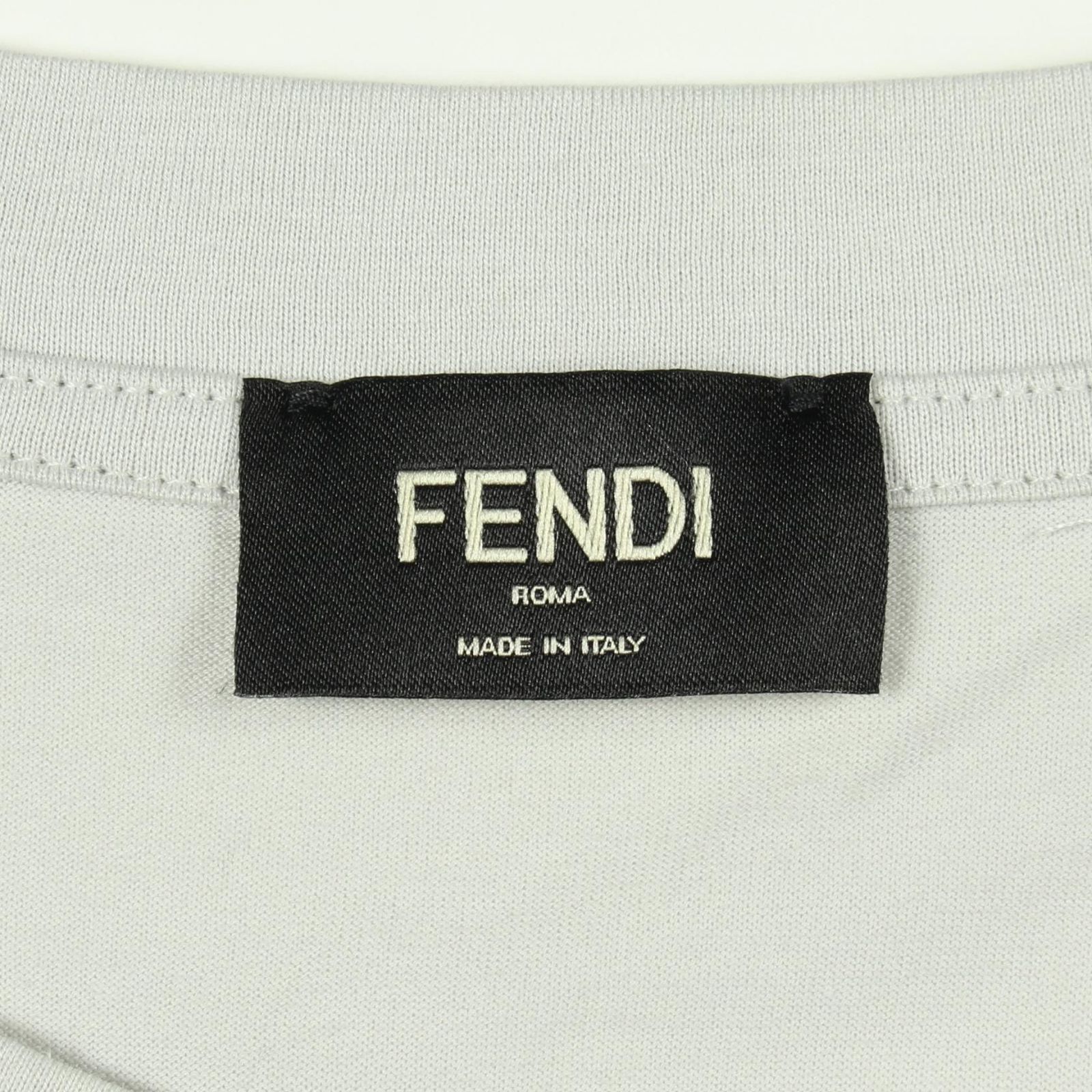 FENDI フェンディ FFモチーフ ズッカ柄 半袖Tシャツ - メルカリ FENDI フェンディ FFモチーフ ズッカ柄 半袖Tシャツ - メルカリ