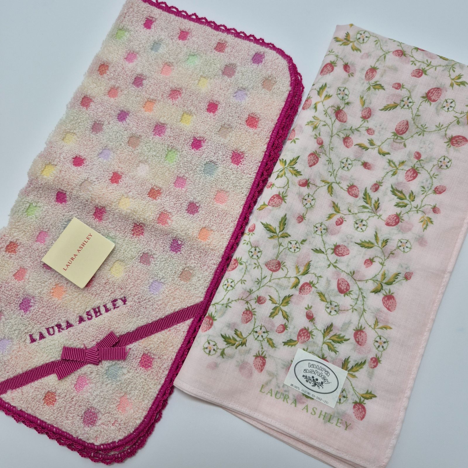 ⭐出品記念価格⭐LAURA ASHLEY４点 新品】LAURA ASHLEY レディースハンカチ & タオルハンカチ セット