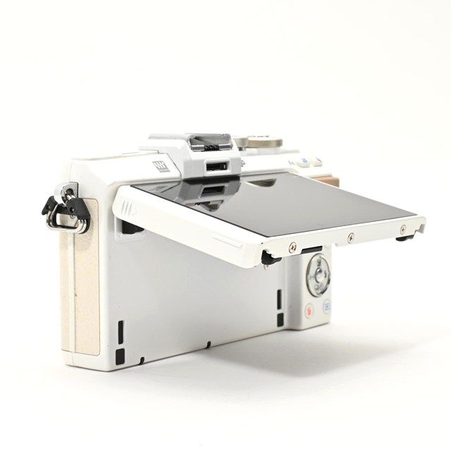 良品＞ OLYMPUS PEN E-PL7 ボディ ホワイト｜ミラーレス一眼カメラ