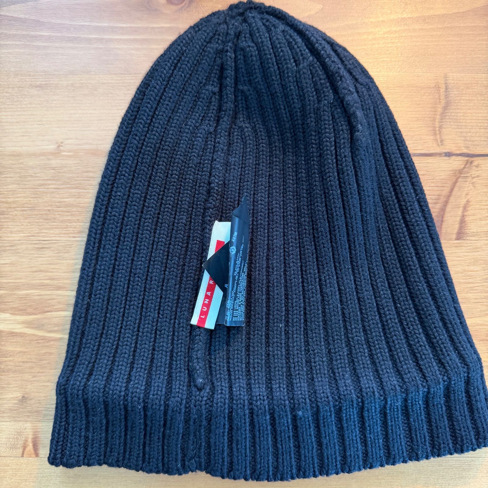 美品 PRADA プラダ ルナロッサ ニット帽 ビーニー ブラック ロゴ