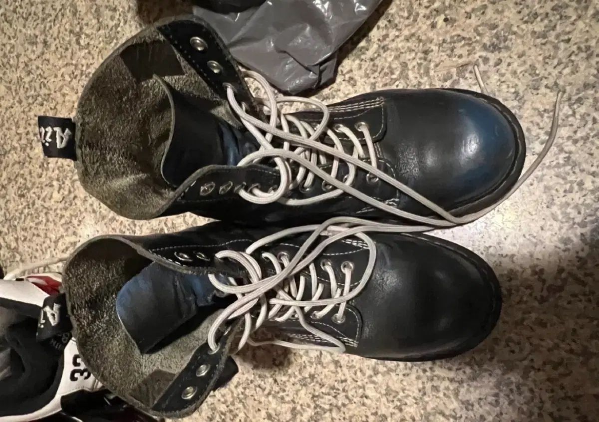 DR. MARTENS ドクターマーチン 1919