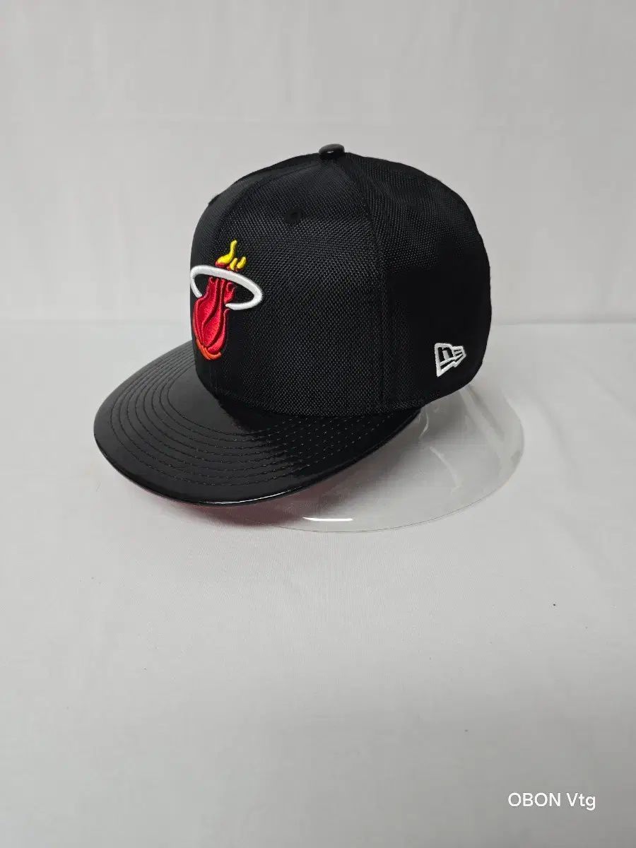 帽子)NEW ERA マイアミ・ヒート NBA 2012 チャンピオン 記念 スナップバック