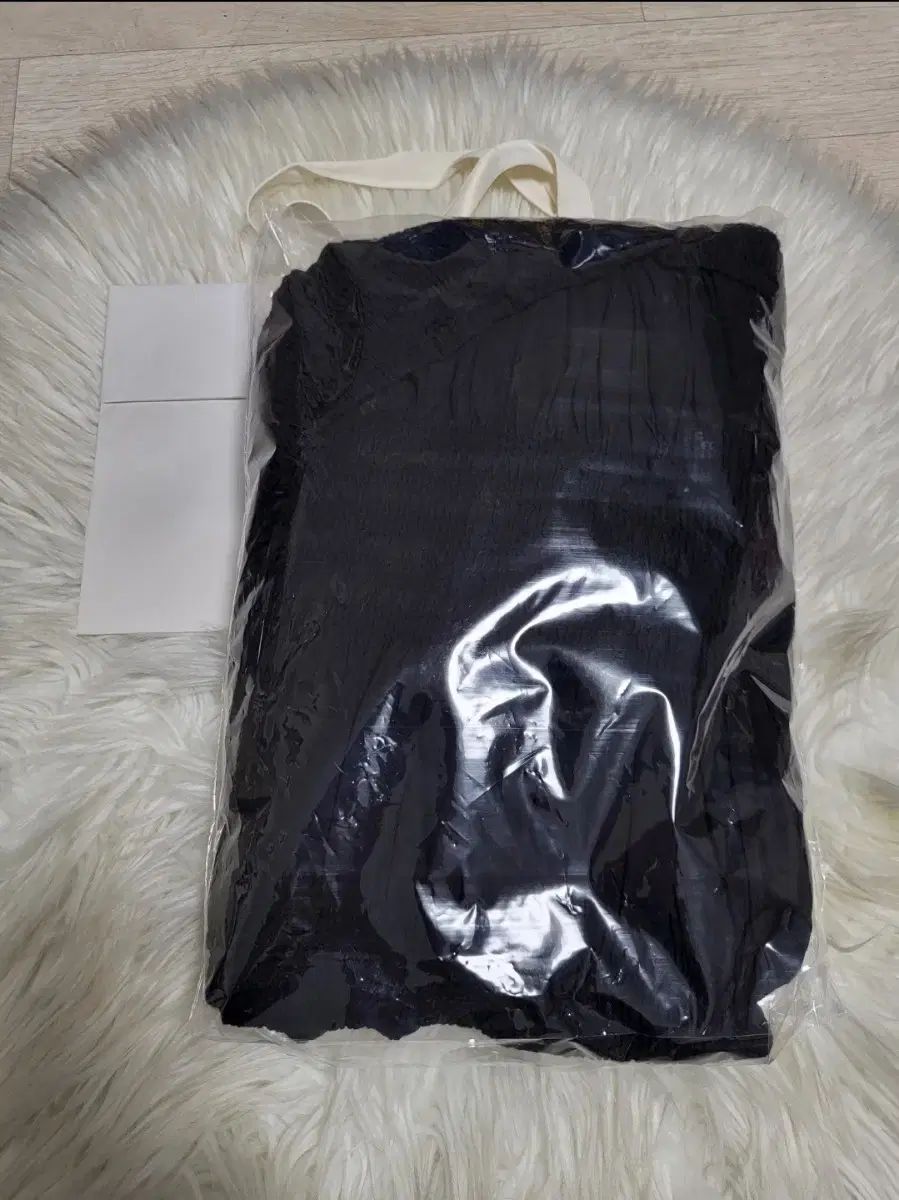 ISSEY MIYAKE イッセイミヤケ ワンピース シュー ストライプ